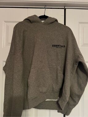 Essentials Men’s Heather Gray Pullover Hoodie